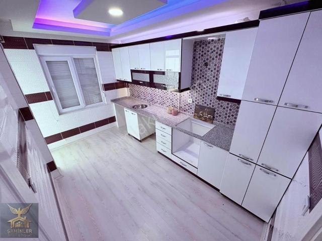 Yüksek Kredili Y.emekde Teraslı 4+1 Dubleks Daire