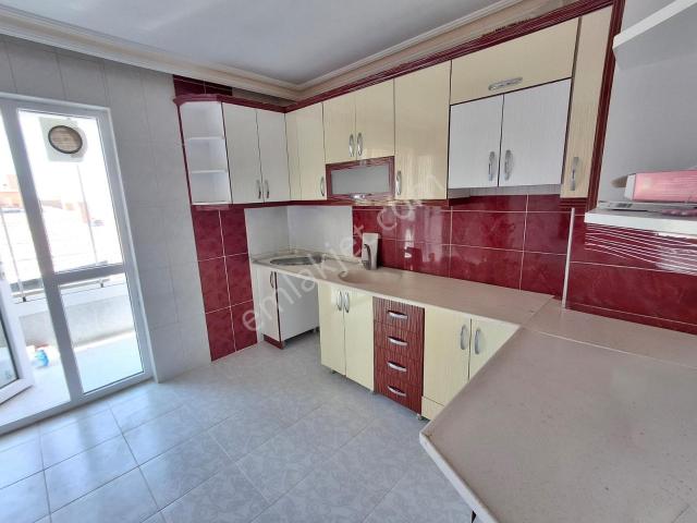Yükseltepe'de Asansörlü Katta Geniş Balkonlu 3+1 Kiralık Daire