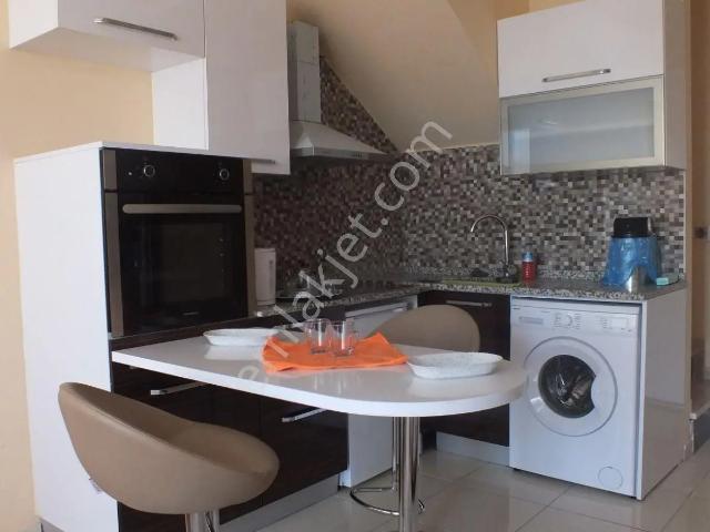 Yüksel Şahin Den Yazır Da Tramvaya Yakın Eşyalı 1+1 Kiralık Daire