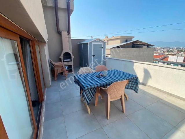 Yükselden İzmir Çiğli Çift Mutfaklı Asansörlü 3+1 Dubleks Daire