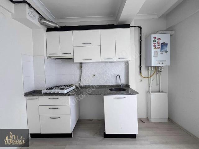 Yurdagül'den Büyükdere'de Satılık 45 M2 1+1 Kiracılı Temiz Daire