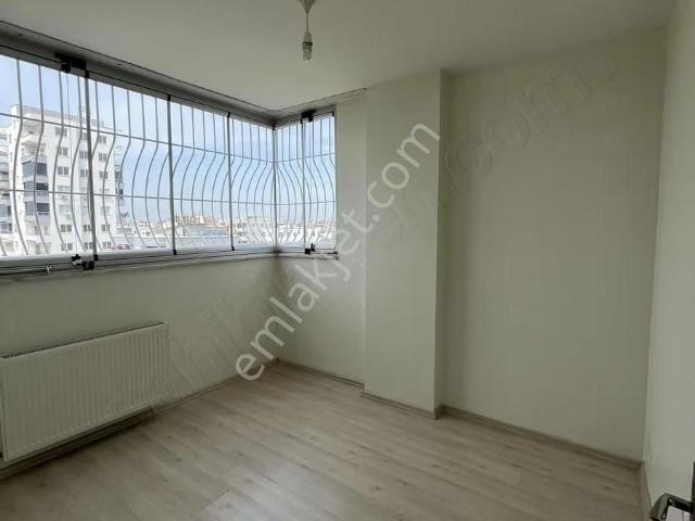Yüreğir Çamlıbel Mah Kiralık 2+1 Doğalgaz Ve Asansörlü Blv Üzeri