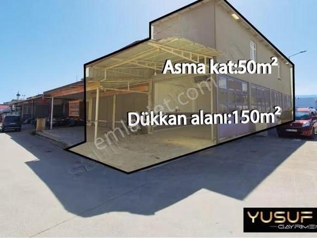 Yusuf Usta Gayrimenkul'den 19 Mayıs Sanayide Kiralık Köşe Dükkan