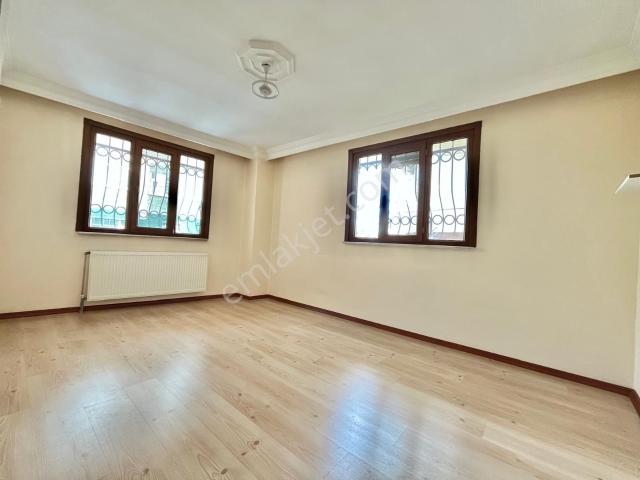 Yusuf Emlak’tan Cumhuriyet Mahallesi’nde Yüksek Giriş 2+1 Satılık Daire