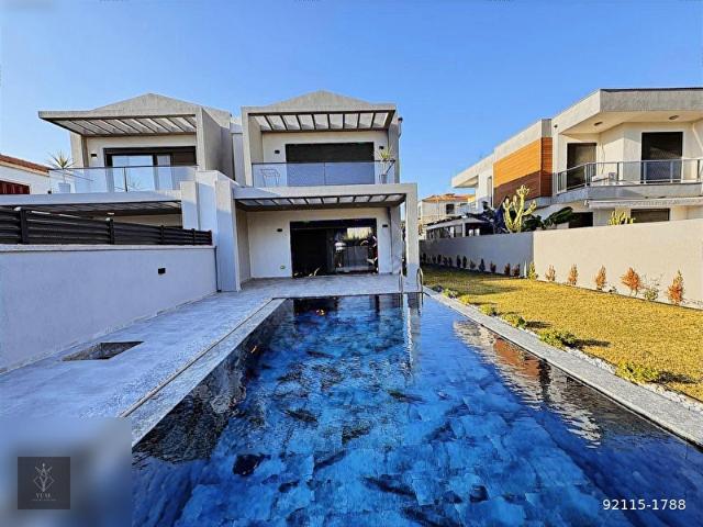 YUSE'DEN ÇEŞME ŞİFNEDE DOĞA MANZARALI SATILIK 4+1 VİLLA