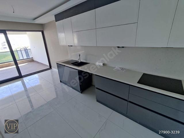 YUVAKÖY MAH. NORM TOWER'DA FULL YAPILI 4+1 KİRALIK DAİRE