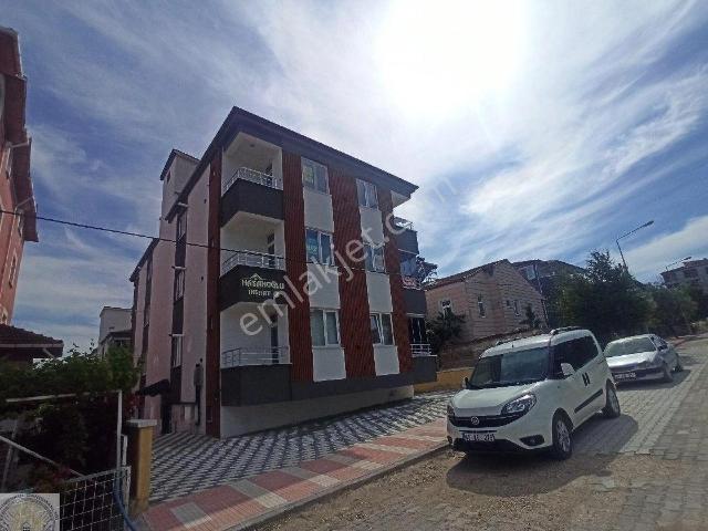 Yuvam Emlaktan Sofular Mah Emin Sokakta Kiralık Esyasız 1+1 Daireler