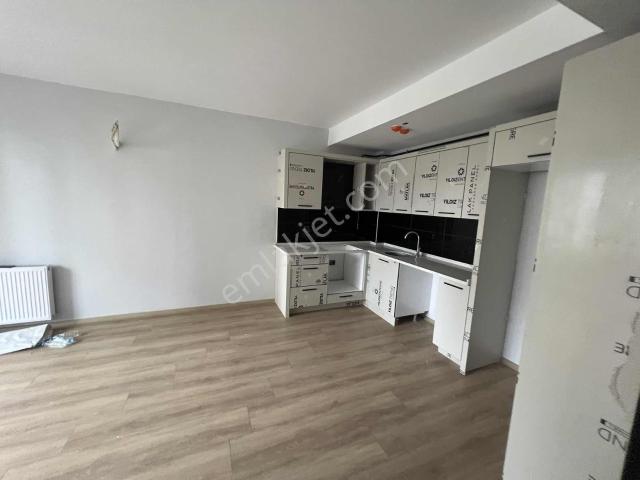 Yuvam'dan Lüks Yapıda Kaliteli İşçilikli 2+1 Denize Yakın