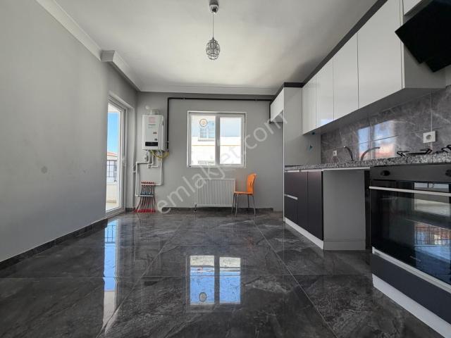 Yuvam'dan Merkezi Konumda Kiralık 3+1 Fırsatı