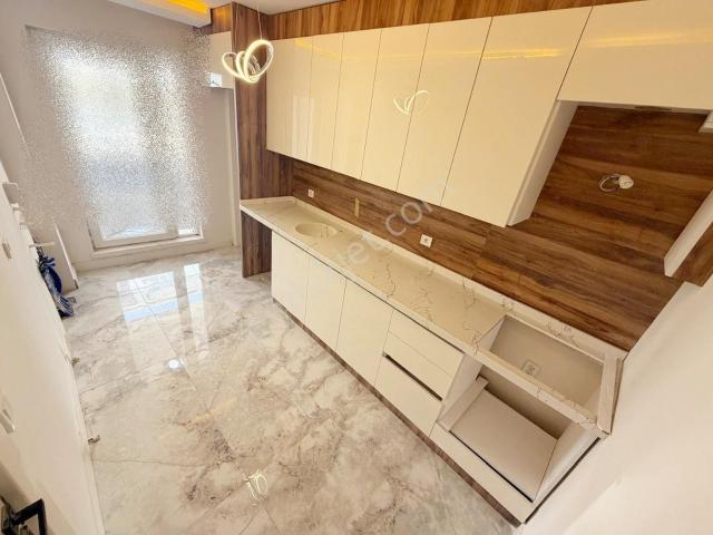 Yuvam'dan Merkezi Konumda Ultra Lüx Yapılı 2+1 Fırsatı