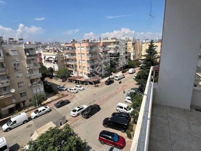 Yüzüncü Yıl Bulvarında Kiralık Daire