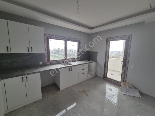 Yüzüncü Yılda 3+1 110 M2 Net Kiralılık Sıfır Daire