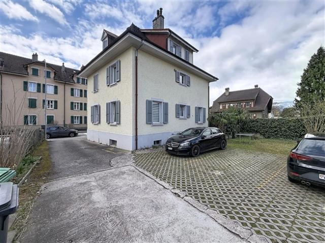 Yverdon, charmante Wohnung mit privatem Garten