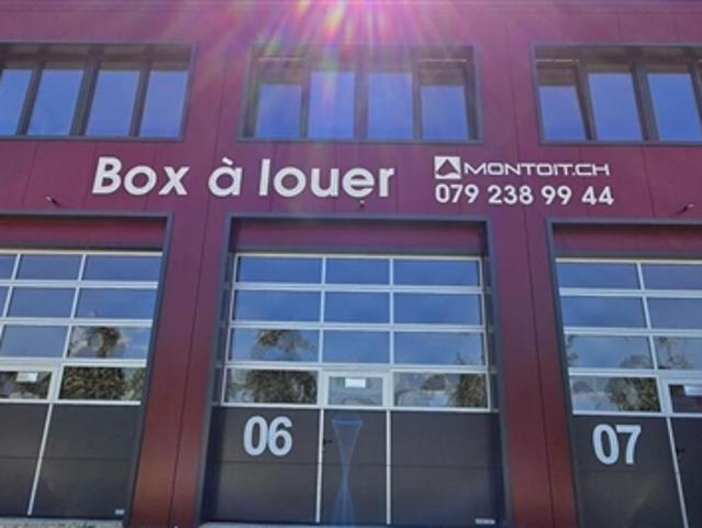 Yverdon les Bains, zu vermieten, BOX von 120 m2 mit Sektionaltor