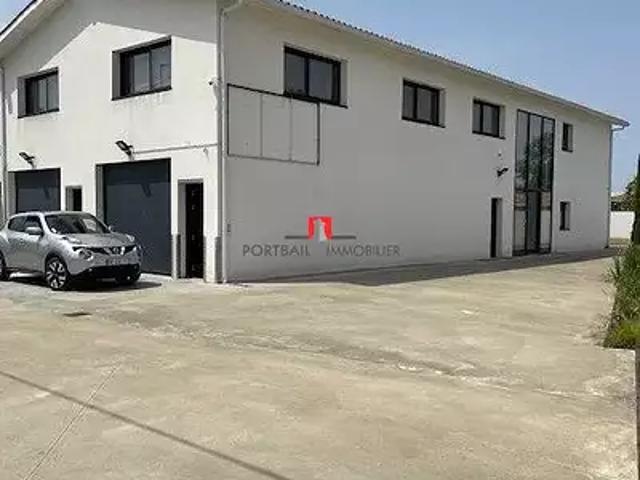 Yvrac 33370 Achat / Vente divers parking