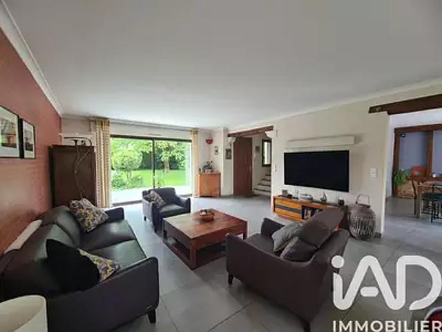 Yvré l'Evêque 72530 Achat / Vente maison 8 pièces t8 parking
