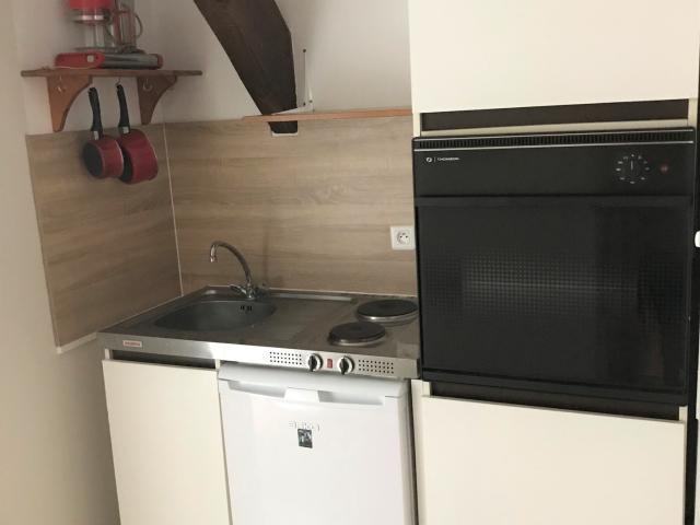 YZEURE Bourg Appartement 1 pièce