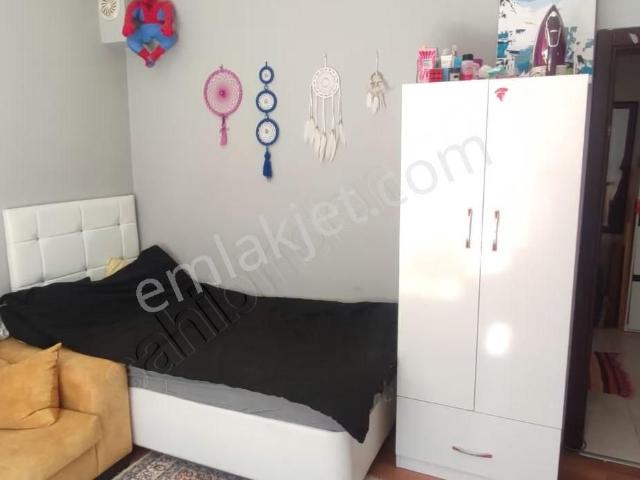 Yzg'den Haller Espark Arası Full Ön Cephe Net 70m 2+0