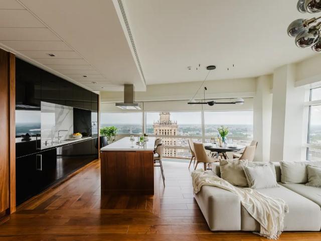 Złota 44 | High Floor Apartment with Skyline View