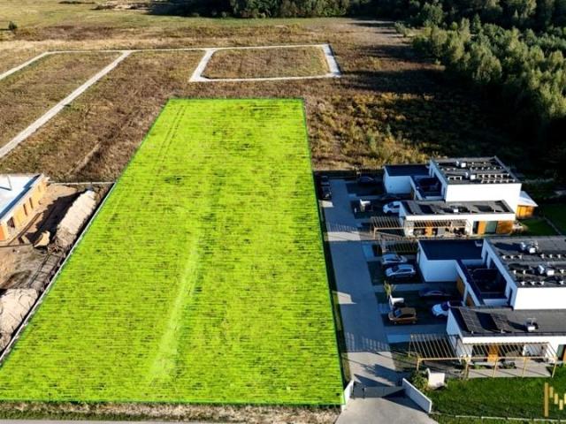 Złota 5 000 m², Przypki