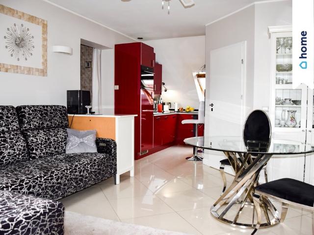 Złotniki, Plac Grzybowy, 42 m2