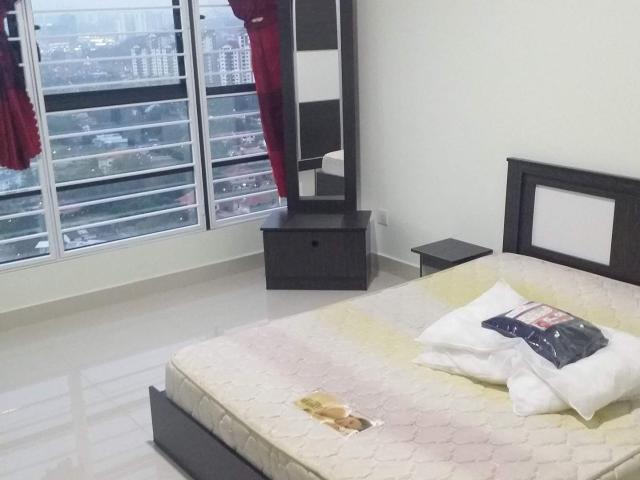 Z Residence Middle Room Fully Furnished