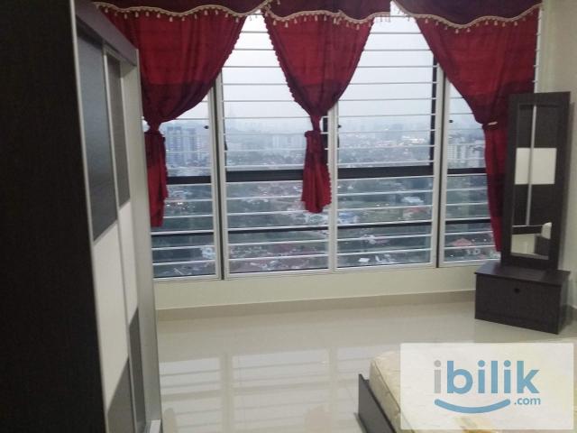 Z Residence Middle Room Fully Furnished + Parking