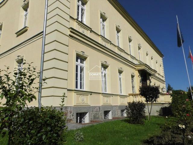 Zabytek z ogrodem i tarasem – Szubin, 1053 m2