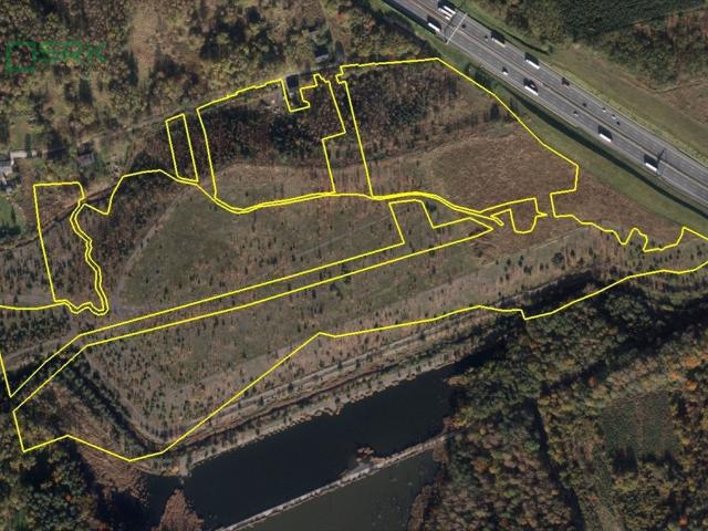 Inwestycyjna działka 157 702 m² z dostępem do drogi