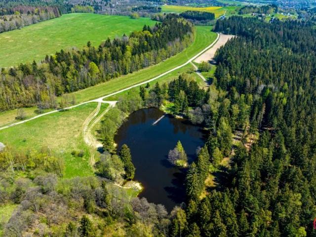 Zacisze 1 001 m², Szczytna