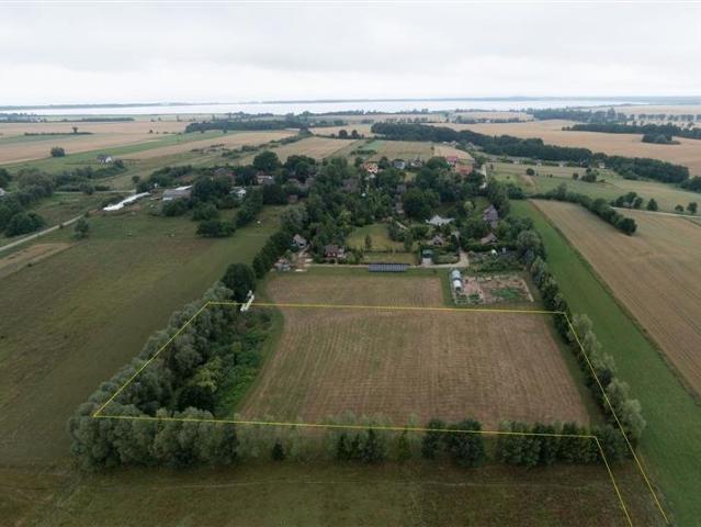 Zadbana działka rolna 7 800 m² z możliwością rozwoju