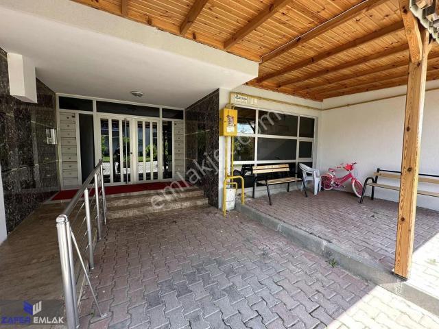 Zafer Emlak'tan Benan Sitesinde 3+1 Kiralık Daire