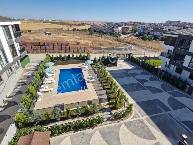 Zafer,kervancı Koru 7'de,sıfır,havuz Cephe,1+1 Kiralık Daire