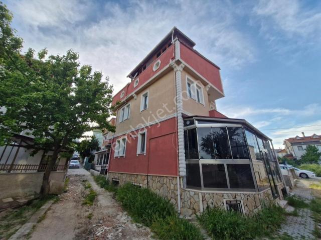 Zafer Mah.müstakil Yaşam Sunan,200m², 6+2 Satılık Villa