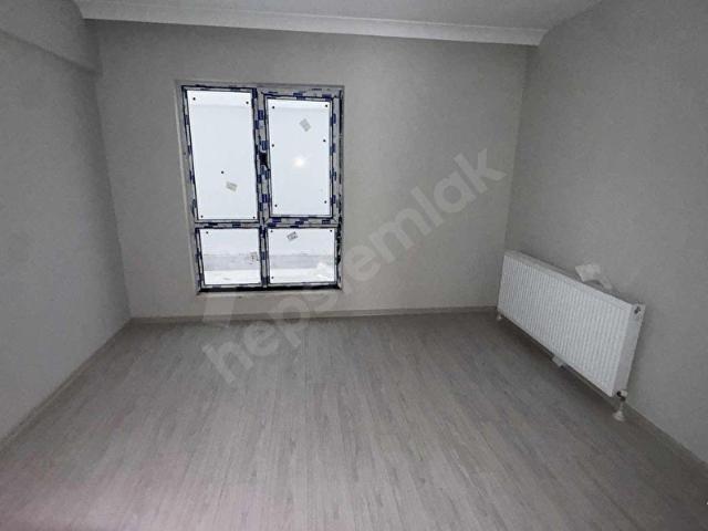 ZAFER MAHALLESİNDE KÖŞEBAŞI FIRSAT DAİRE