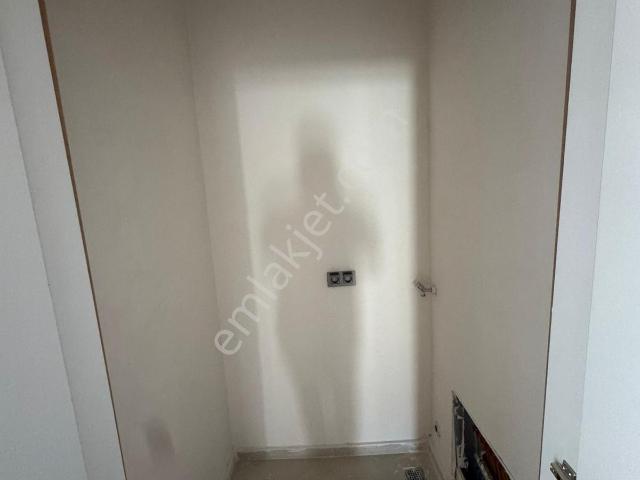 Zafran 2.etap Tokilerinde Ara Kat Kiralık Daire