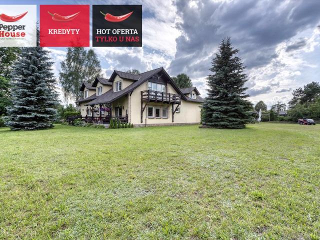 Zalesie, dom 282 m2 z dużą działką i tarasem