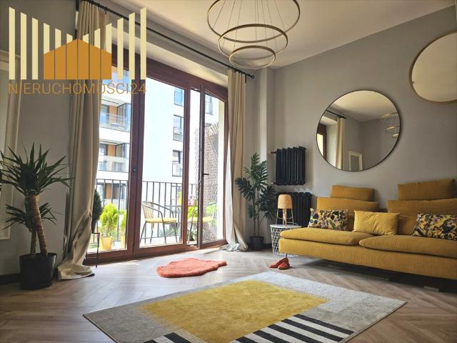 Zapraszam do 20 m² wysokiego, odrestaurowanego mieszkania z dużym balkonem