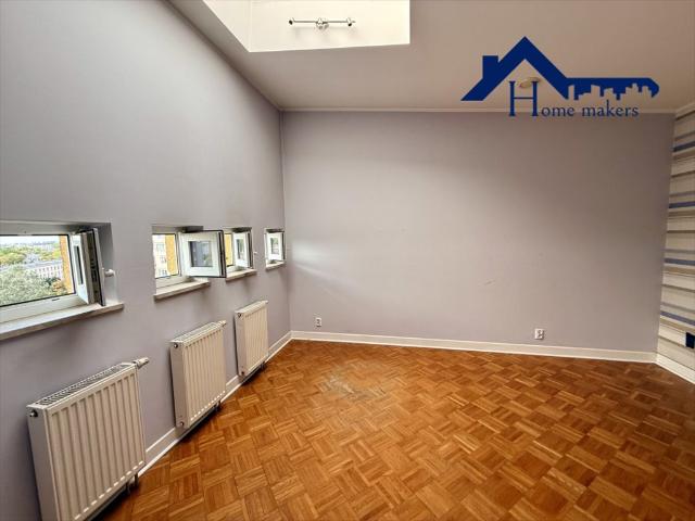 Zapraszam do 94 m² loftu na ostatnim piętrze z świetlikami, Ochota