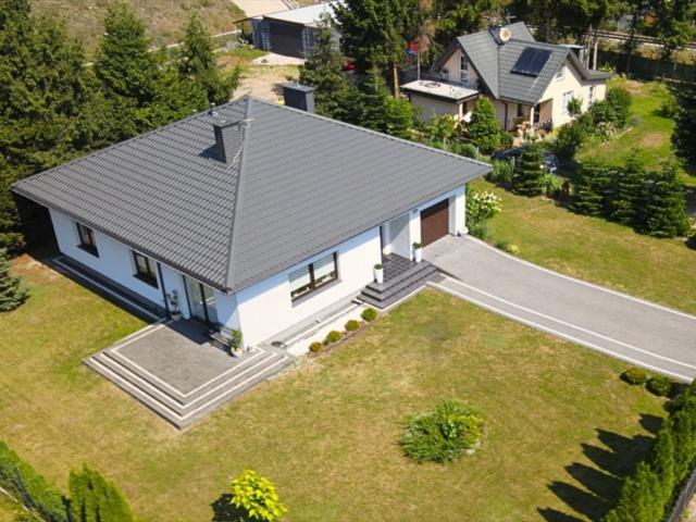 Zapraszam do domu 174 m² w Aleksandrówce z garażem i ogrodem