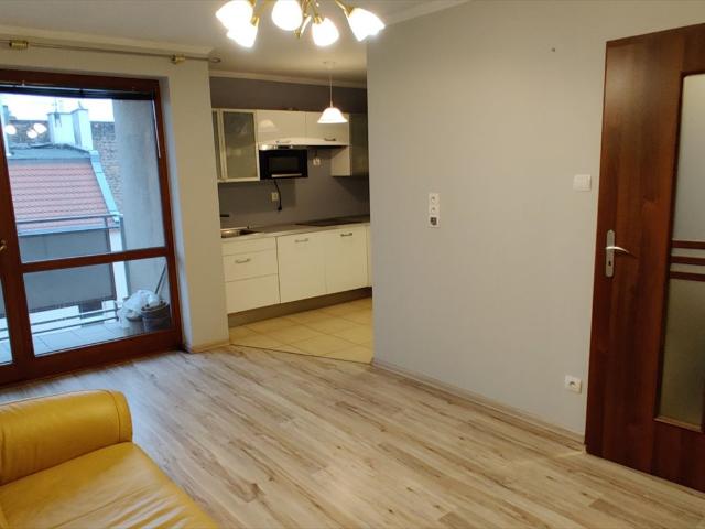 Zapraszam do wynajmu 42 m² mieszkania w centrum Jeżyc