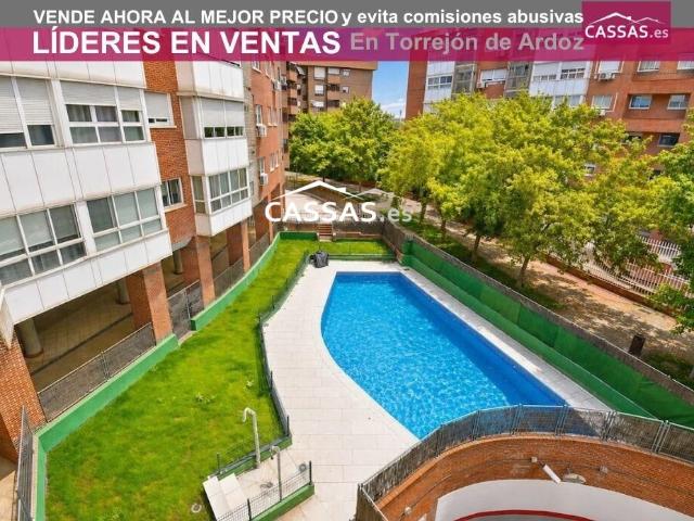 ZARZUELA 3 habitaciones y 2 baños. Garaje, piscina y trastero