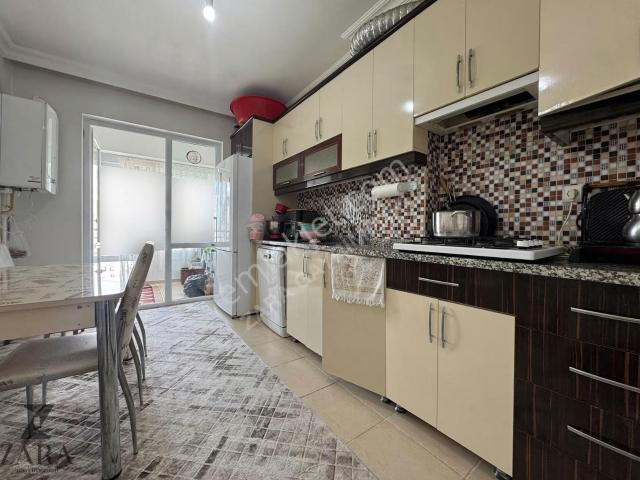 Zara | Duralialıç Mh Ergenekon İö Yanı Asansörlü 100m² 2+1 Daire
