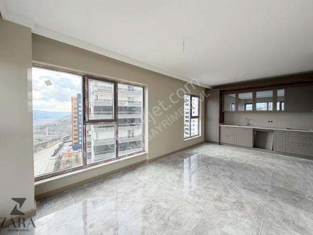 ▄zara▄ege'de Çankaya Bulvar Manzaralı 3+1 140m² Site Dairesi