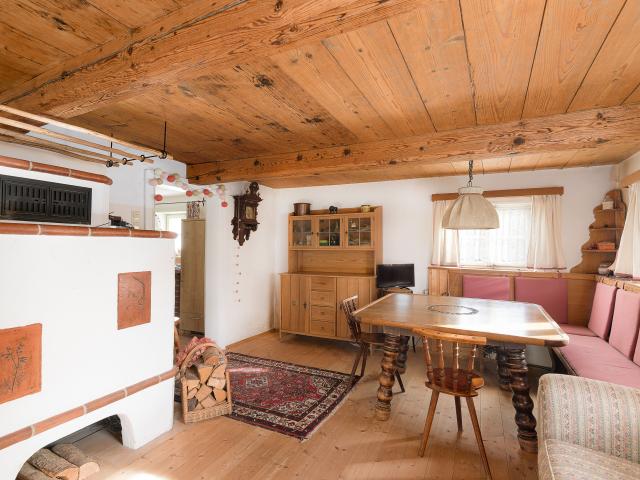 Zauberhaftes 400 Jahre altes Bauernhaus mit viel Potential