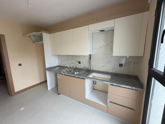 Zaviye Toki'de Kiralık 3+1 Ara Kat Daire