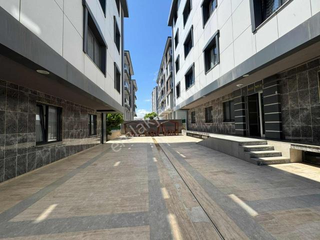 Ze/max^tan Gültepe Mah. Erkul Sitesinde Kiralık 2+1 Giriş Daire
