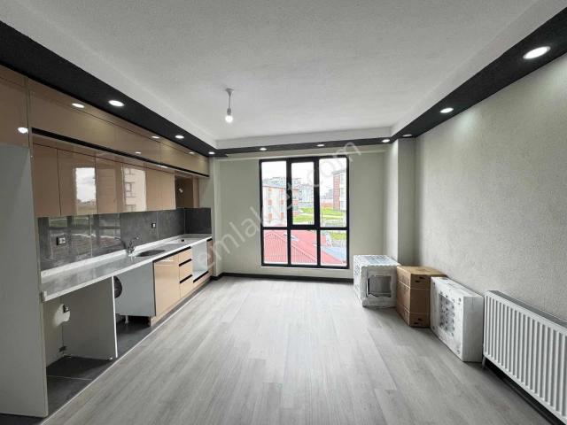 Ze/max^tan Çerkezköy İstasyon Mah. Tepe Blg. Satılık 1+1 Daire