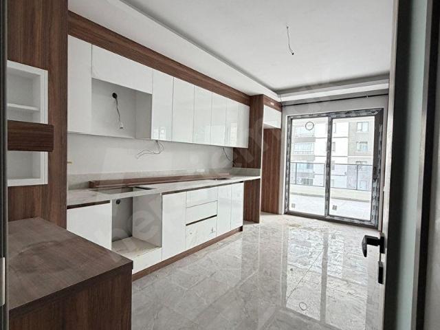 ZENTA 'DAN YENİKENT SİTE İÇİNDE SATILIK DAİRE