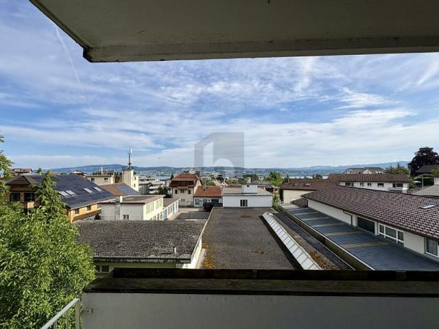 ZENTRAL MIT BALKON